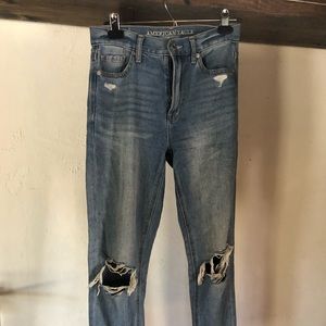 American Eagle mom jeans